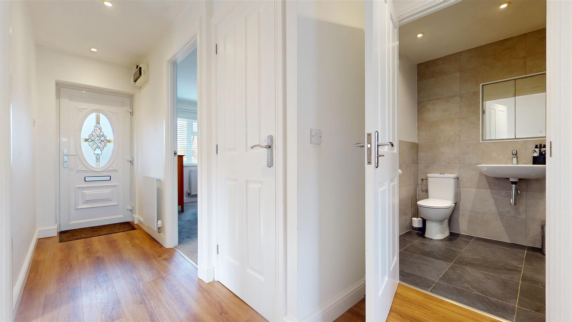 2 bed property in Claridge Drive, Milton Keynes